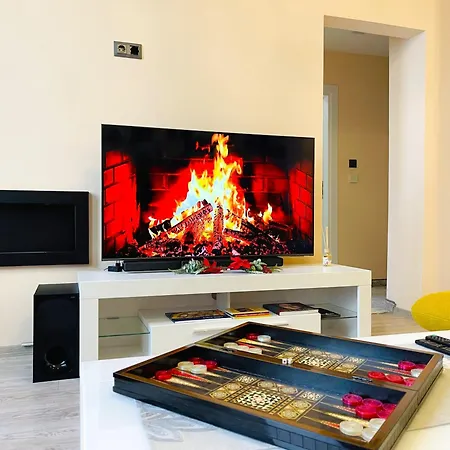 Modern & Classy Centre For 4 Guests & Parking Daire *