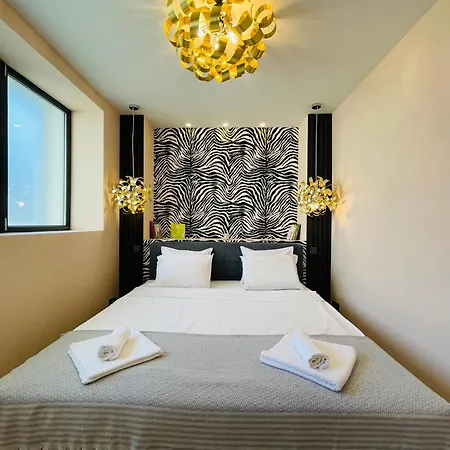 Modern & Classy Centre For 4 Guests & Parking 스타라 자고라