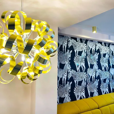 Daire Modern & Classy Centre For 4 Guests & Parking Eski Zağra