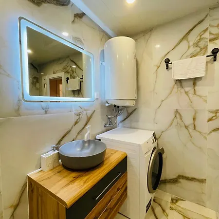 아파트 Modern & Classy Centre For 4 Guests & Parking 스타라 자고라