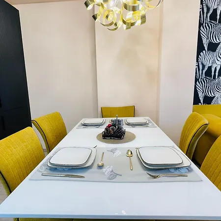 Modern & Classy Centre For 4 Guests & Parking Daire *